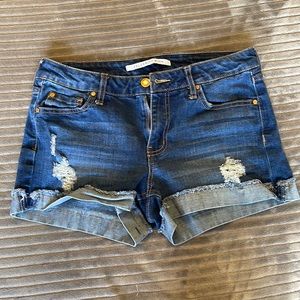 Celebrity Pink mid rise jean shorts - Size 5/27 - Good condition